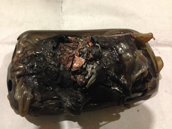 فيديو: إصابة الشاب رائف أبو معمر من اللد اثر انفجار هاتفه الخليوي 